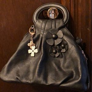 Satchel purse with 3D flowers!